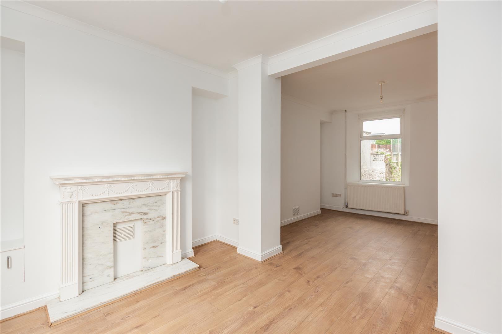 Phillip Street, Manselton, Swansea, SA5 9NL
